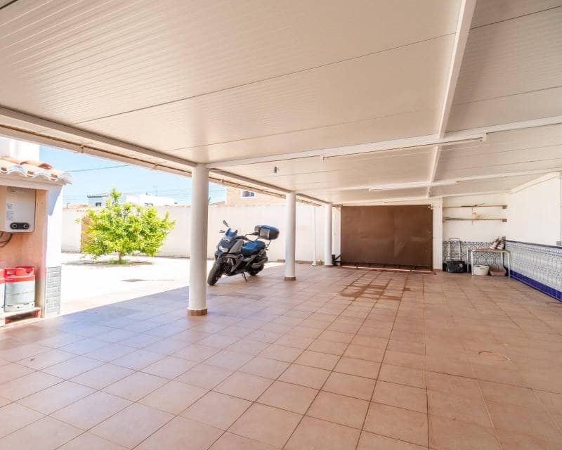 4 Zimmer Villa zu verkaufen in Torrevieja mit Pool - 530.000 € (Ref: 10000996)