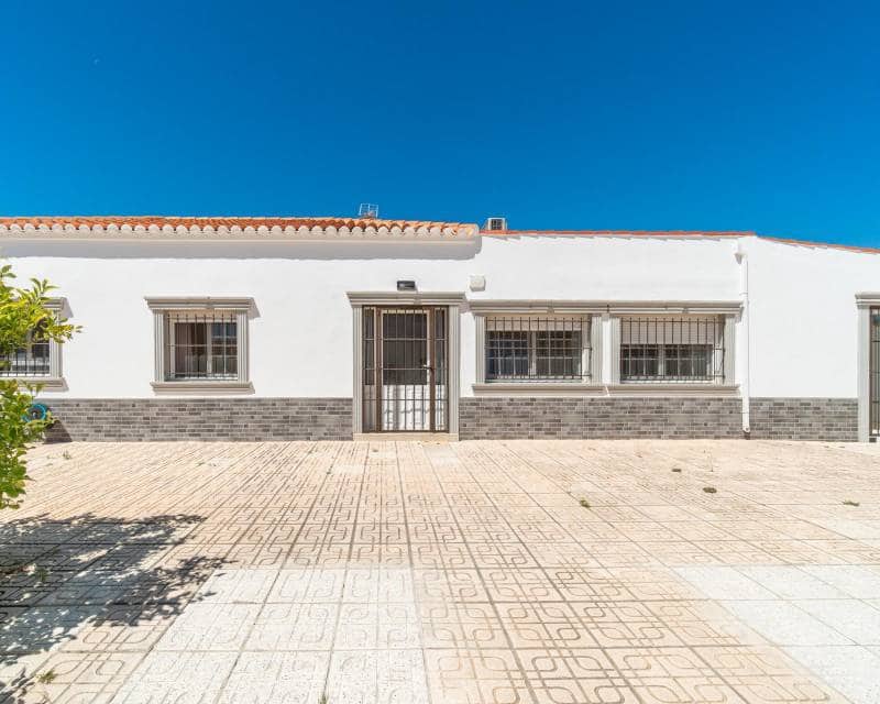 4 Zimmer Villa zu verkaufen in Torrevieja mit Pool - 530.000 € (Ref: 10000996)