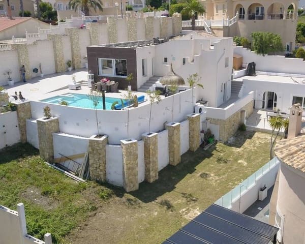 6 sypialnia Willa na sprzedaż w Ciudad Quesada, Rojales z basenem garażem - 685 000 € (Ref: 10001190)