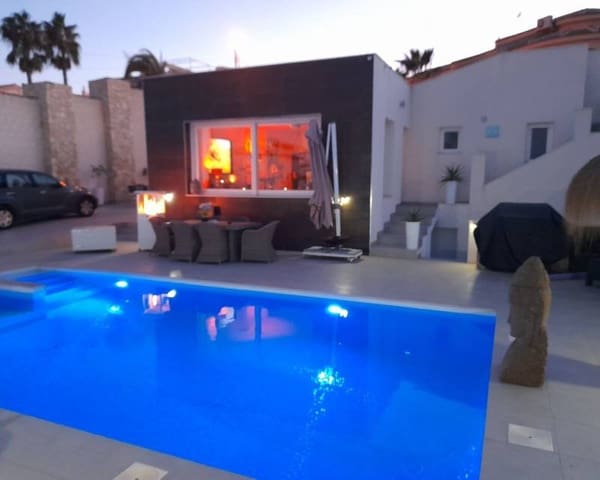 6 sypialnia Willa na sprzedaż w Ciudad Quesada, Rojales z basenem garażem - 685 000 € (Ref: 10001190)