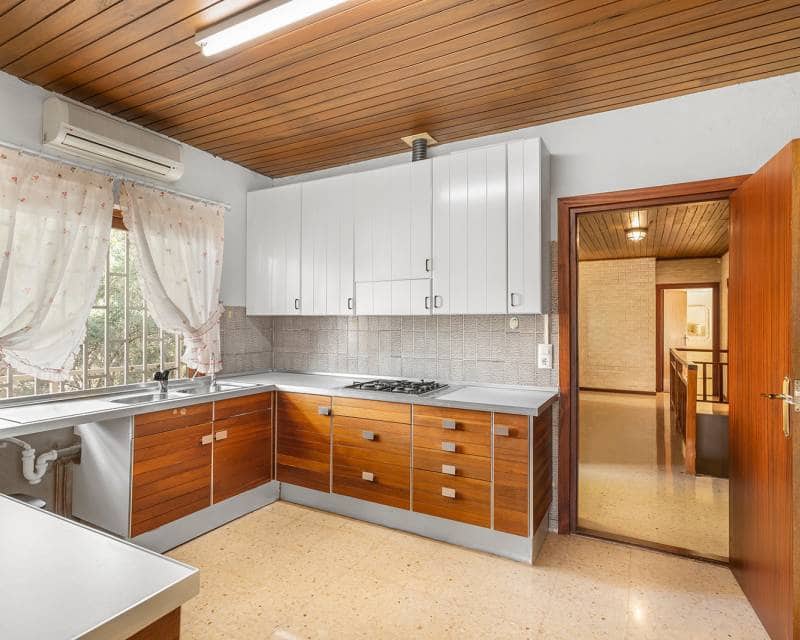 5 quarto Moradia para venda em Filipinas com garagem - 599 900 € (Ref: 10001191)