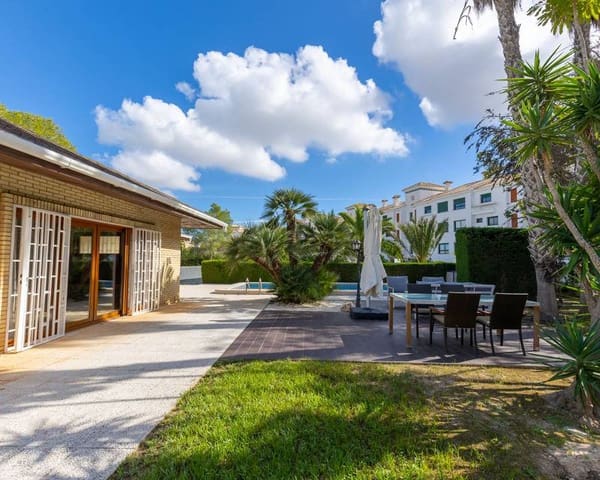 Chalet de 5 habitaciones en Las Filipinas en venta con garaje - 599.900 € (Ref: 10001191)