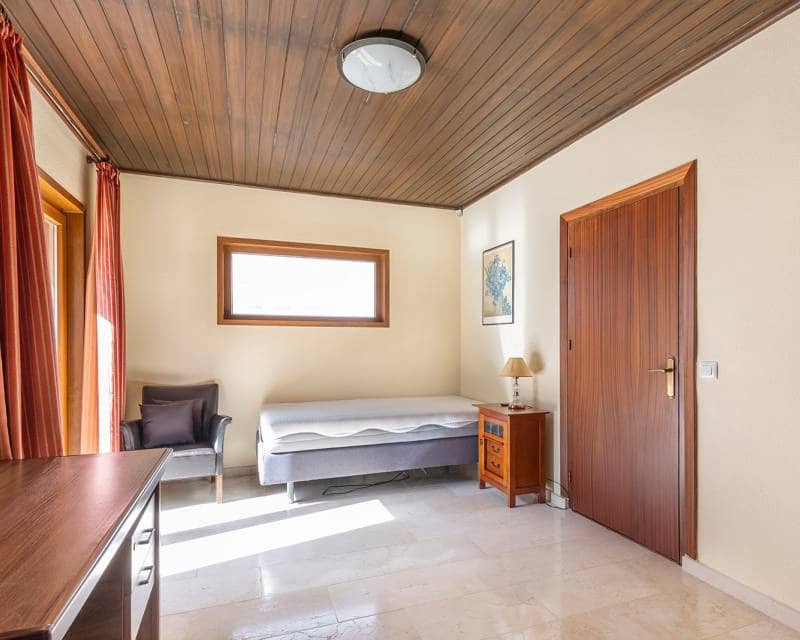 5 quarto Moradia para venda em Filipinas com garagem - 599 900 € (Ref: 10001191)