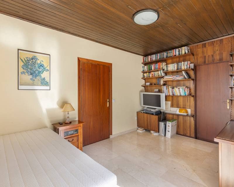 5 quarto Moradia para venda em Filipinas com garagem - 599 900 € (Ref: 10001191)