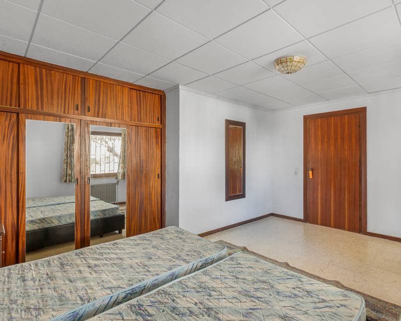 5 quarto Moradia para venda em Filipinas com garagem - 599 900 € (Ref: 10001191)