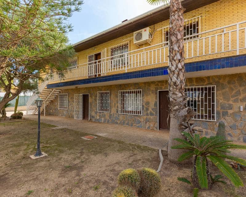 5 quarto Moradia para venda em Filipinas com garagem - 599 900 € (Ref: 10001191)