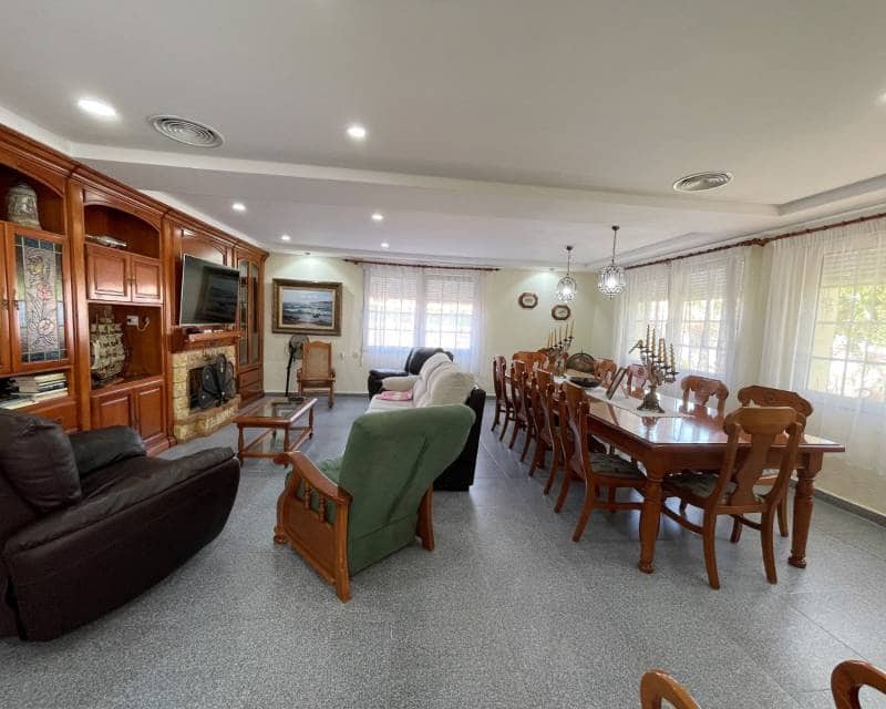 Chalet de 8 habitaciones en Cabo Roig en venta con piscina - 1.490.000 € (Ref: 10001192)