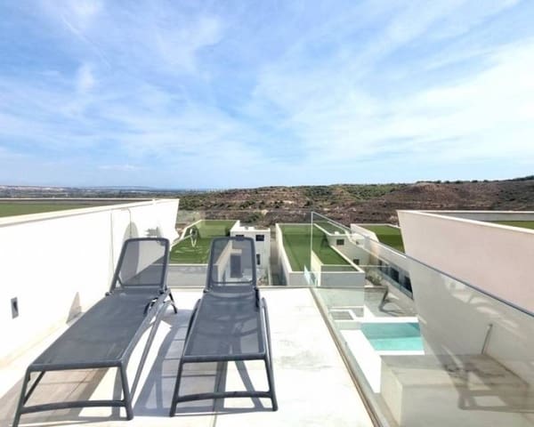 4 bedroom Villa for sale in Ciudad Quesada, Rojales with garage - € 660,000 (Ref: 10001193)