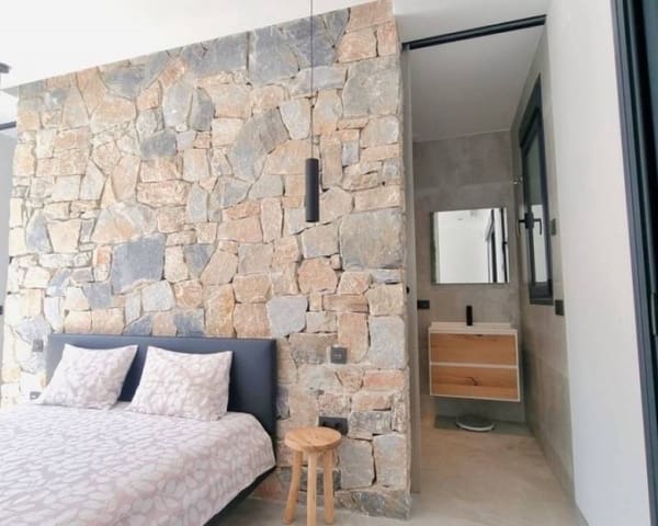 4 bedroom Villa for sale in Ciudad Quesada, Rojales with garage - € 660,000 (Ref: 10001193)