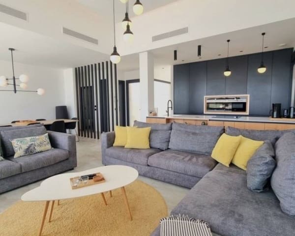 4 bedroom Villa for sale in Ciudad Quesada, Rojales with garage - € 660,000 (Ref: 10001193)