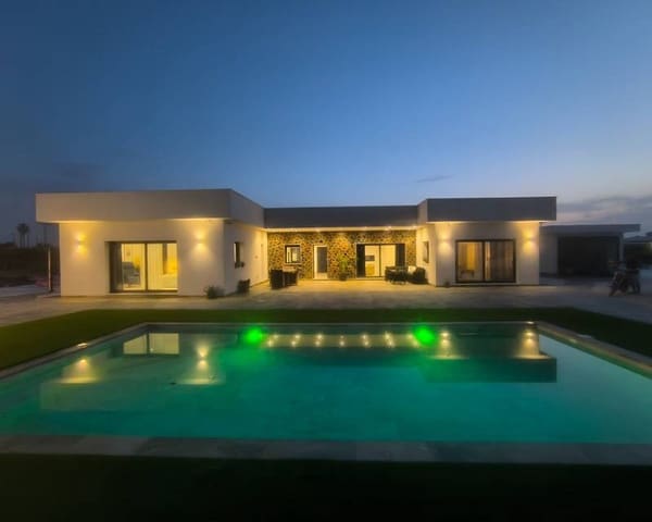 4 soverom Villa til salgs i Los Montesinos med svømmebasseng garasje - € 1 300 000 (Ref: 10002377)