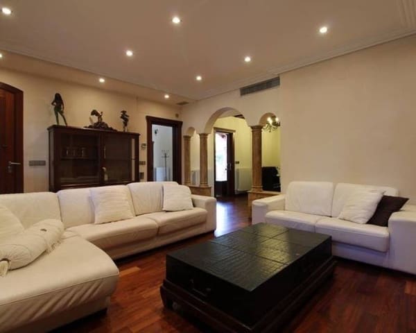 5 Zimmer Villa zu verkaufen in Dehesa de Campoamor, Orihuela mit Pool - 1.250.000 € (Ref: 10004564)