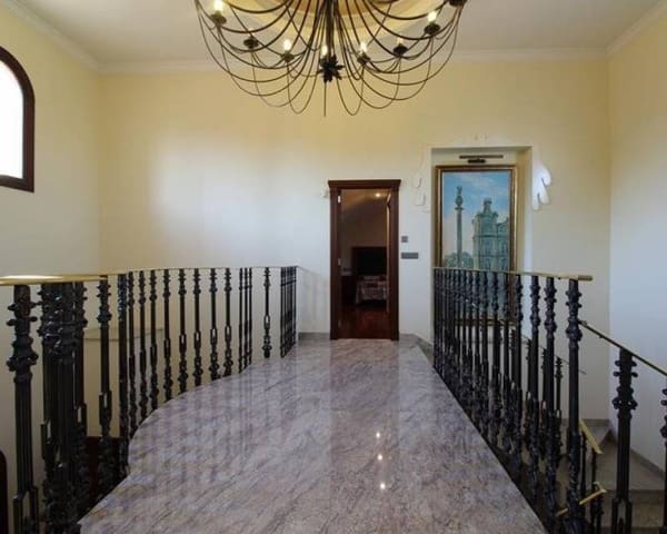 5 Zimmer Villa zu verkaufen in Dehesa de Campoamor, Orihuela mit Pool - 1.250.000 € (Ref: 10004564)