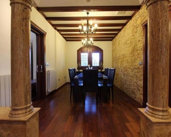 5 Zimmer Villa zu verkaufen in Dehesa de Campoamor, Orihuela mit Pool - 1.250.000 € (Ref: 10004564)