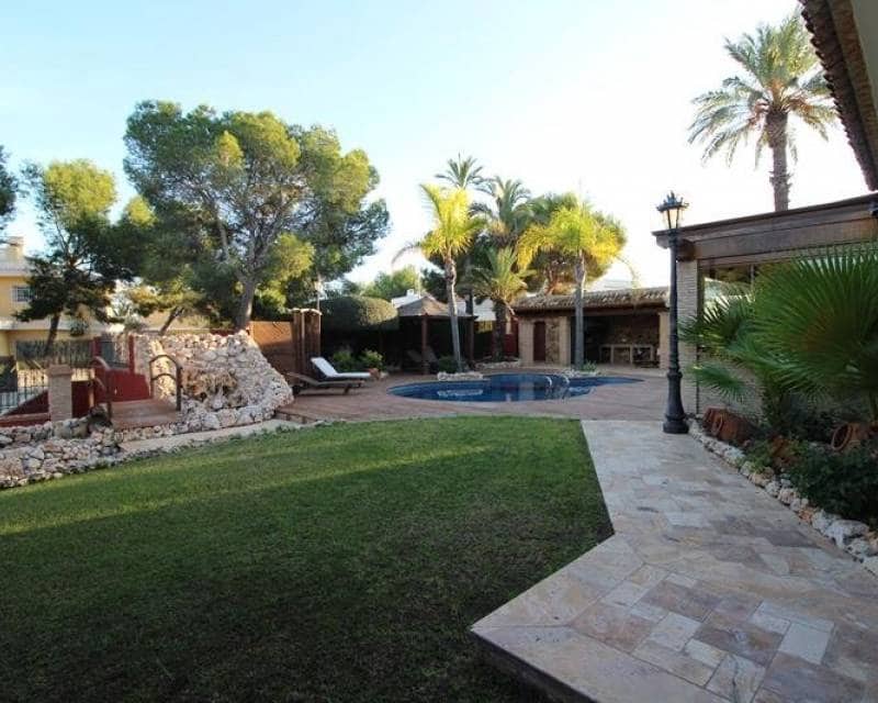 5 Zimmer Villa zu verkaufen in Campoamor mit Pool - 1.250.000 € (Ref: 10004564)