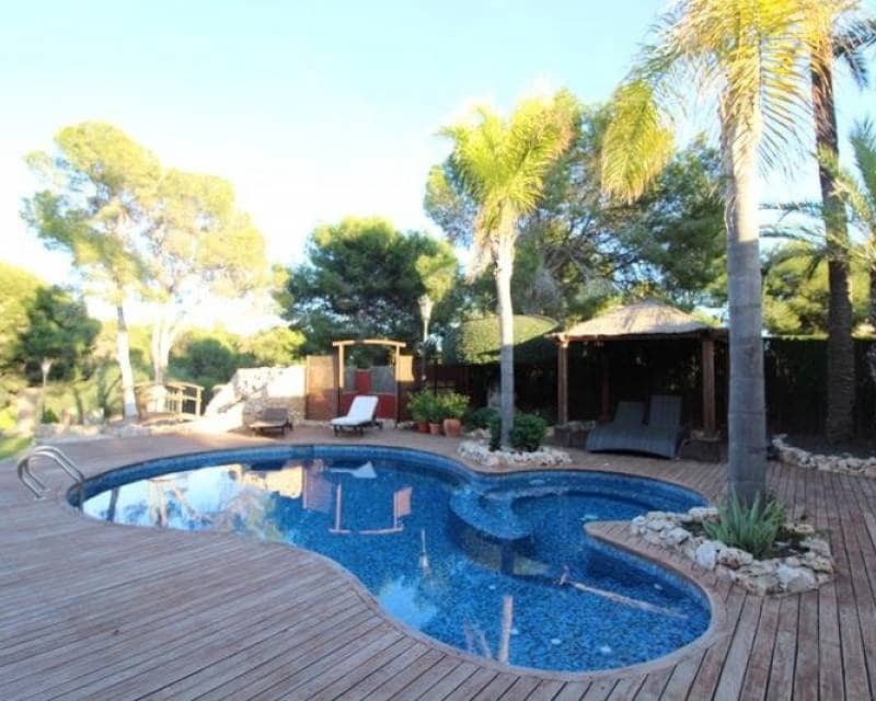 5 Zimmer Villa zu verkaufen in Campoamor mit Pool - 1.250.000 € (Ref: 10004564)