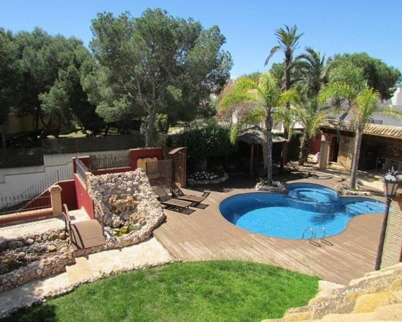 5 Zimmer Villa zu verkaufen in Campoamor mit Pool - 1.250.000 € (Ref: 10004564)