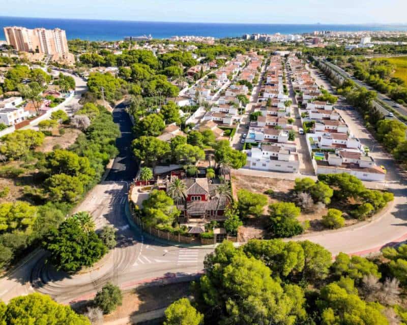 5 Zimmer Villa zu verkaufen in Campoamor mit Pool - 1.250.000 € (Ref: 10004564)