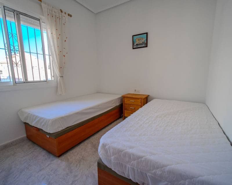 2 slaapkamer Villa te koop in Ciudad Quesada met zwembad - € 245.000 (Ref: 10004565)