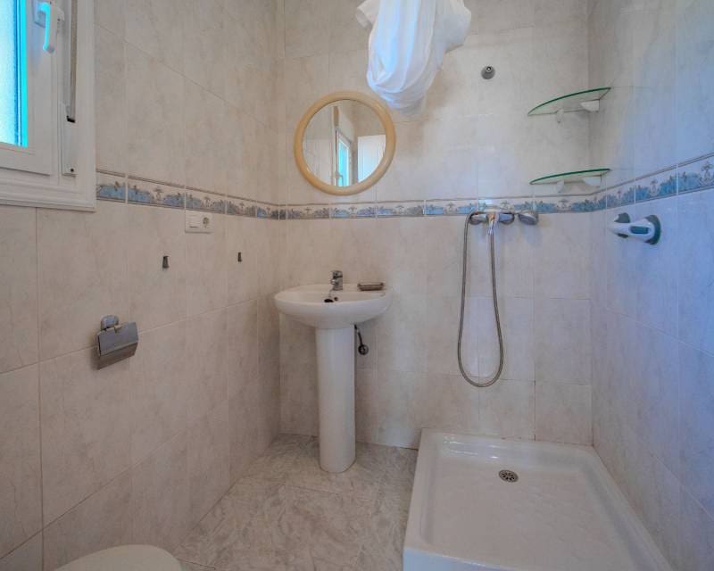 2 slaapkamer Villa te koop in Ciudad Quesada met zwembad - € 245.000 (Ref: 10004565)