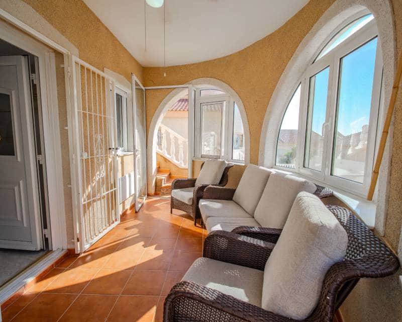 2 slaapkamer Villa te koop in Ciudad Quesada met zwembad - € 245.000 (Ref: 10004565)