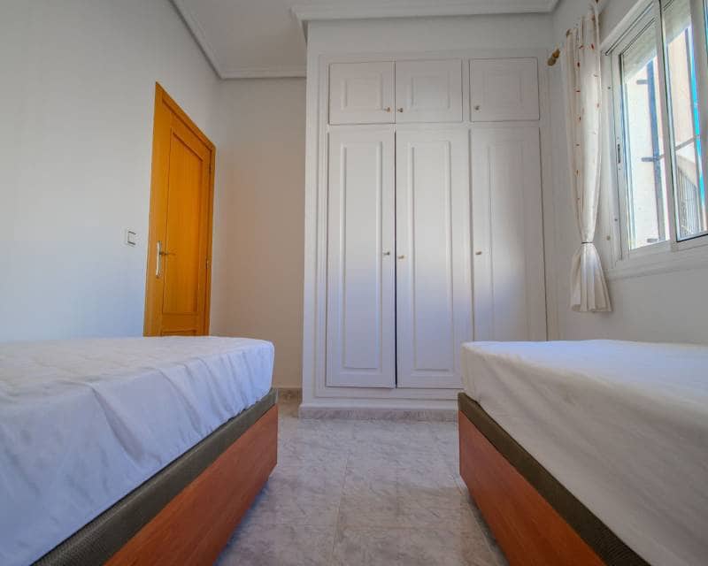 2 slaapkamer Villa te koop in Ciudad Quesada met zwembad - € 245.000 (Ref: 10004565)