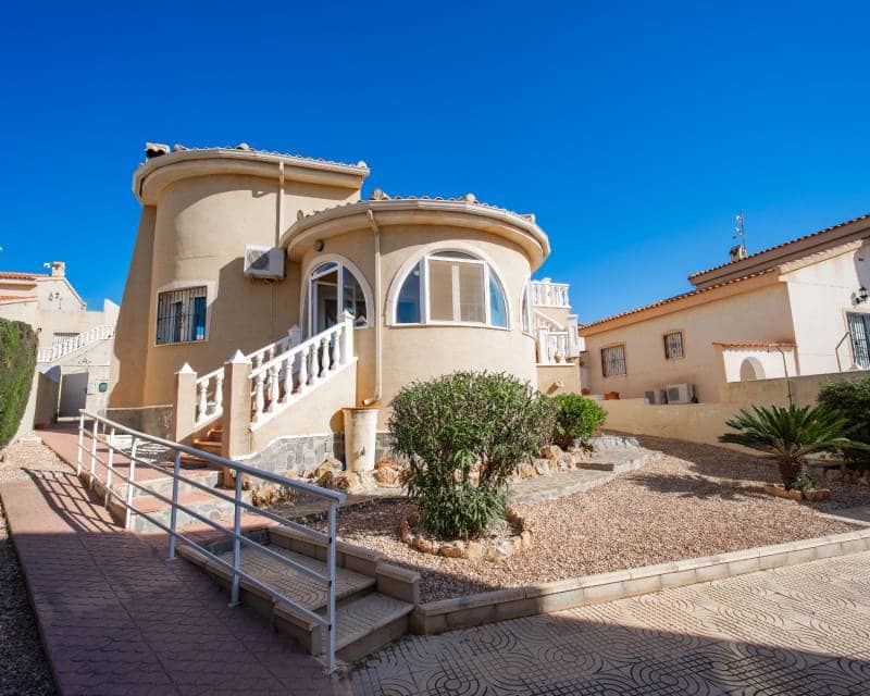 2 slaapkamer Villa te koop in Ciudad Quesada met zwembad - € 245.000 (Ref: 10004565)