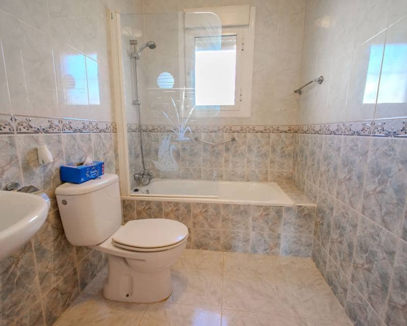 2 slaapkamer Villa te koop in Ciudad Quesada met zwembad - € 245.000 (Ref: 10004565)
