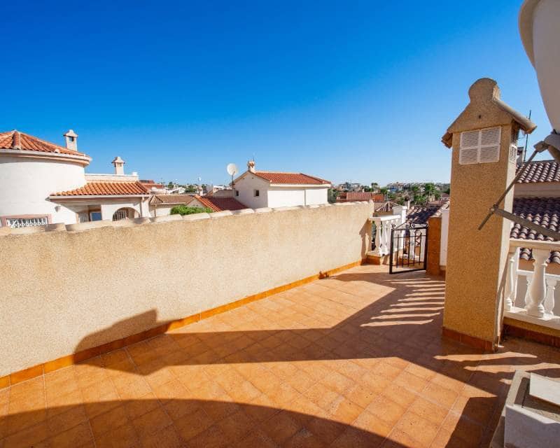 2 slaapkamer Villa te koop in Ciudad Quesada met zwembad - € 245.000 (Ref: 10004565)