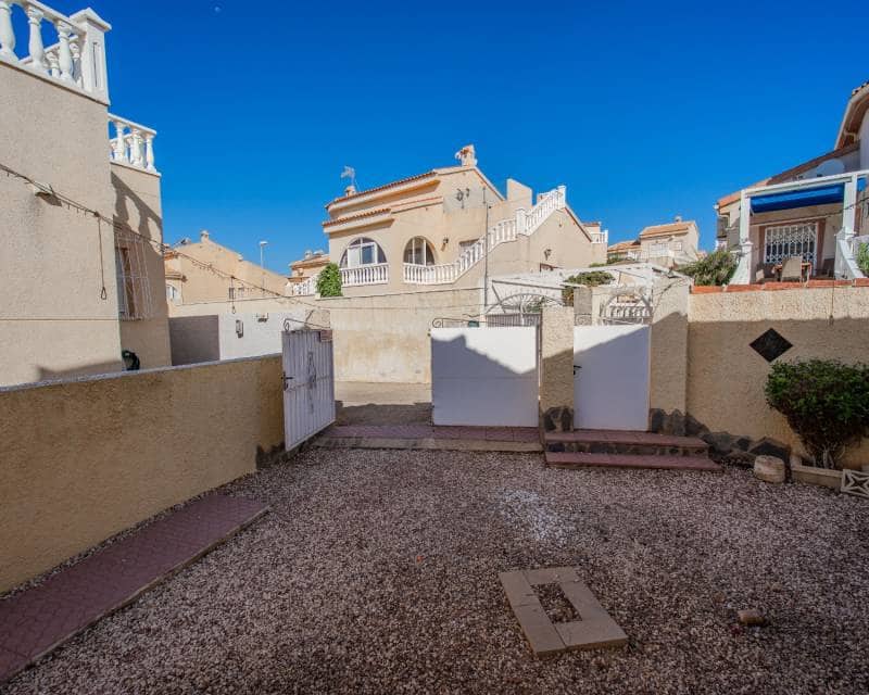 2 slaapkamer Villa te koop in Ciudad Quesada met zwembad - € 245.000 (Ref: 10004565)