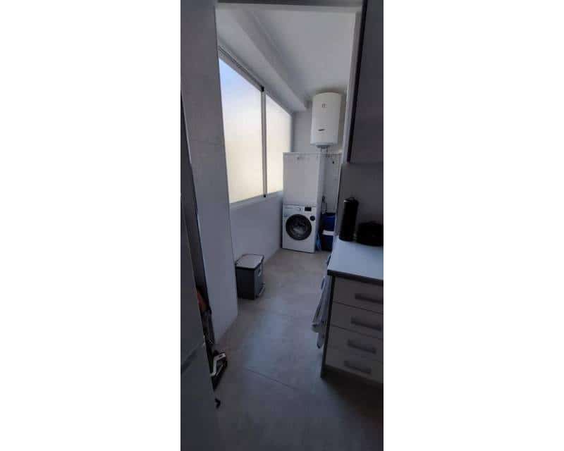 3 soveværelse Lejlighed til salg i Torrevieja med swimmingpool - € 280.000 (Ref: 10004670)