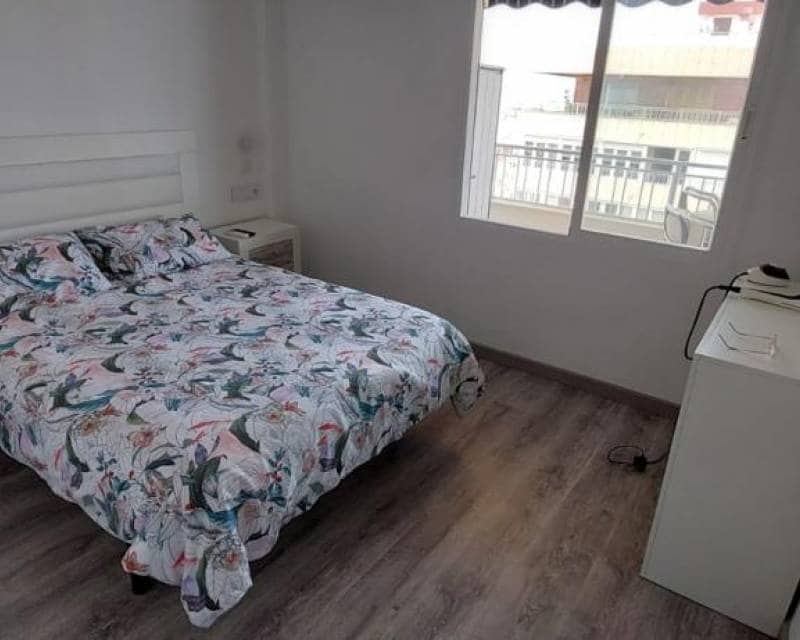 3 soveværelse Lejlighed til salg i Torrevieja med swimmingpool - € 280.000 (Ref: 10004670)