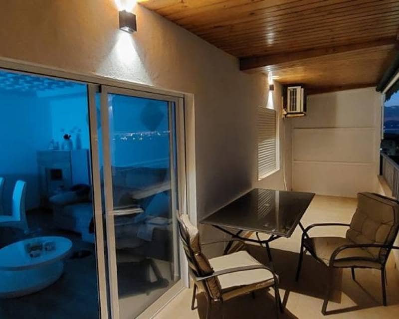 3 soveværelse Lejlighed til salg i Torrevieja med swimmingpool - € 280.000 (Ref: 10004670)