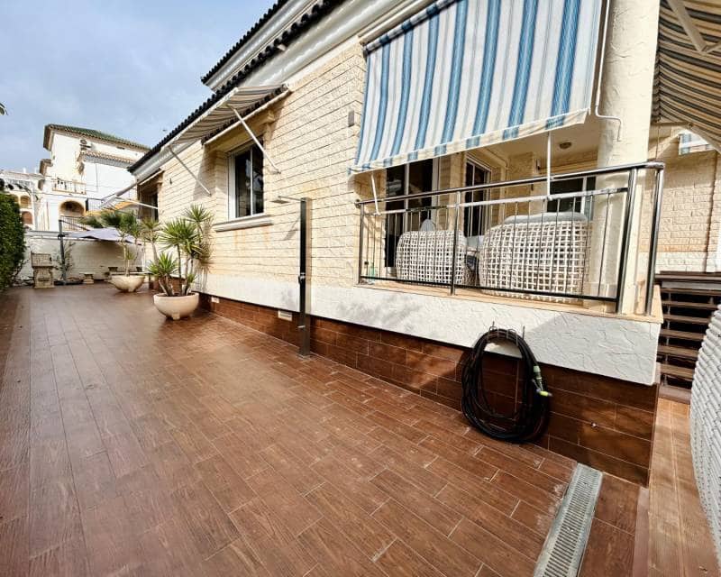 5 camera da letto Villa in vendita in La Mata con piscina - 1.117.000 € (Rif: 10004671)
