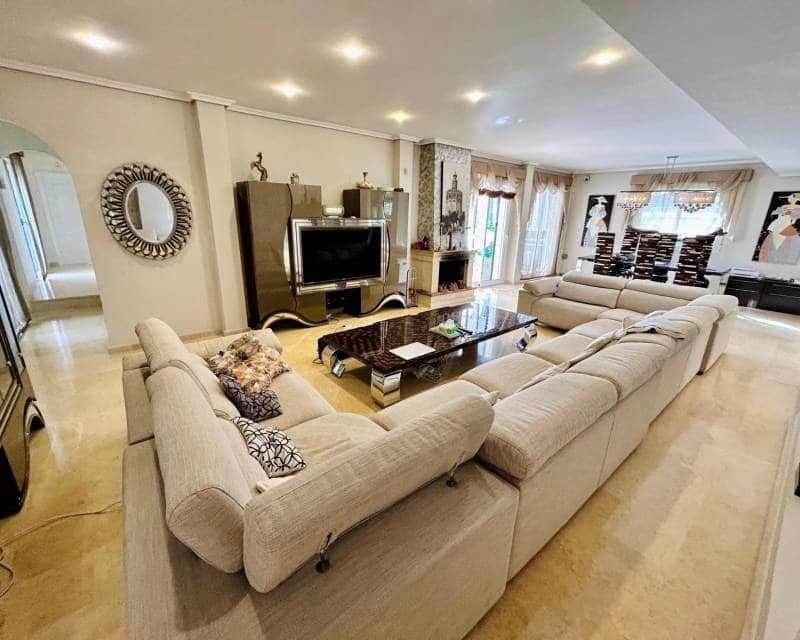 5 camera da letto Villa in vendita in La Mata con piscina - 1.117.000 € (Rif: 10004671)