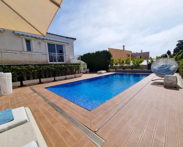 Chalet de 5 habitaciones en Cañada del Molino, Torrevieja en venta con piscina - 1.117.000 € (Ref: 10004671)