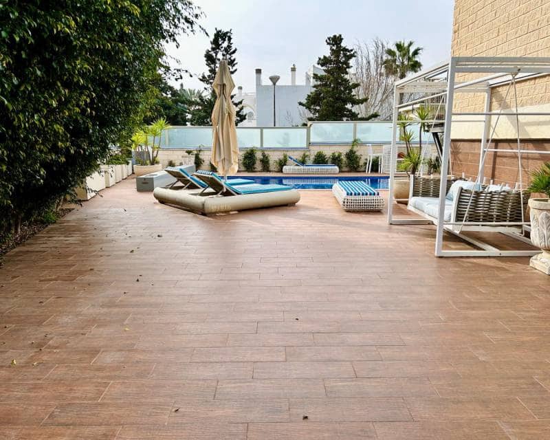5 camera da letto Villa in vendita in La Mata con piscina - 1.117.000 € (Rif: 10004671)