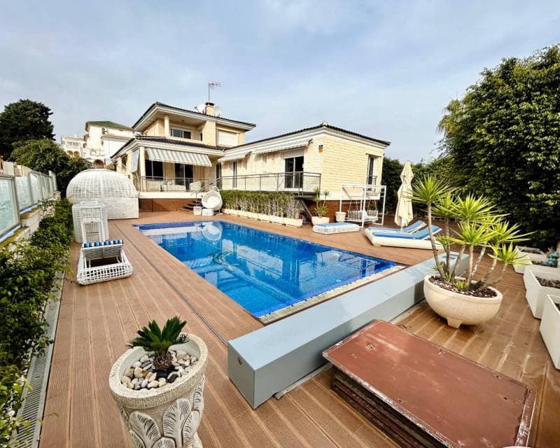 5 camera da letto Villa in vendita in La Mata con piscina - 1.117.000 € (Rif: 10004671)
