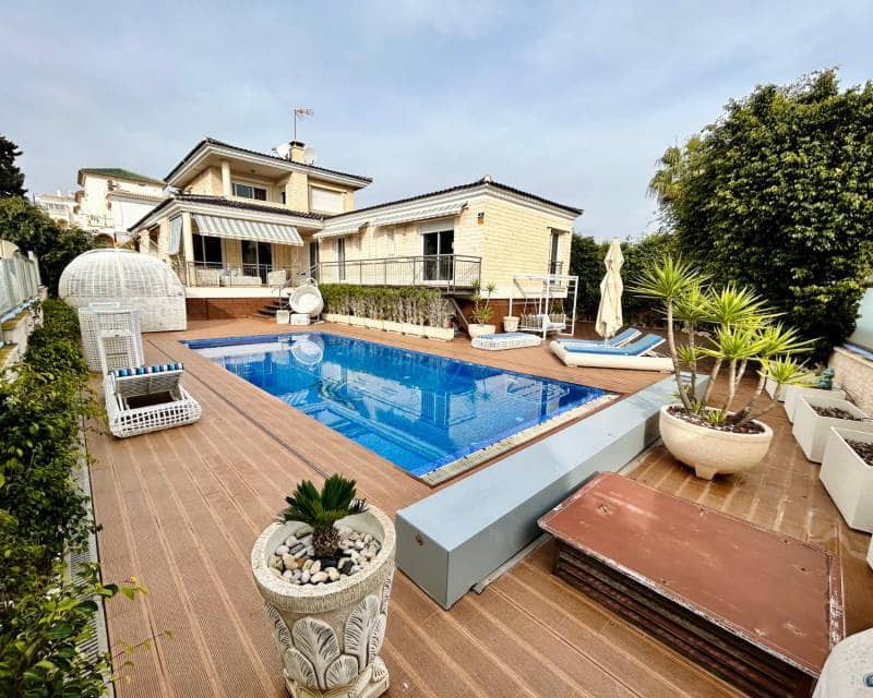 5 camera da letto Villa in vendita in La Mata con piscina - 1.117.000 € (Rif: 10004671)