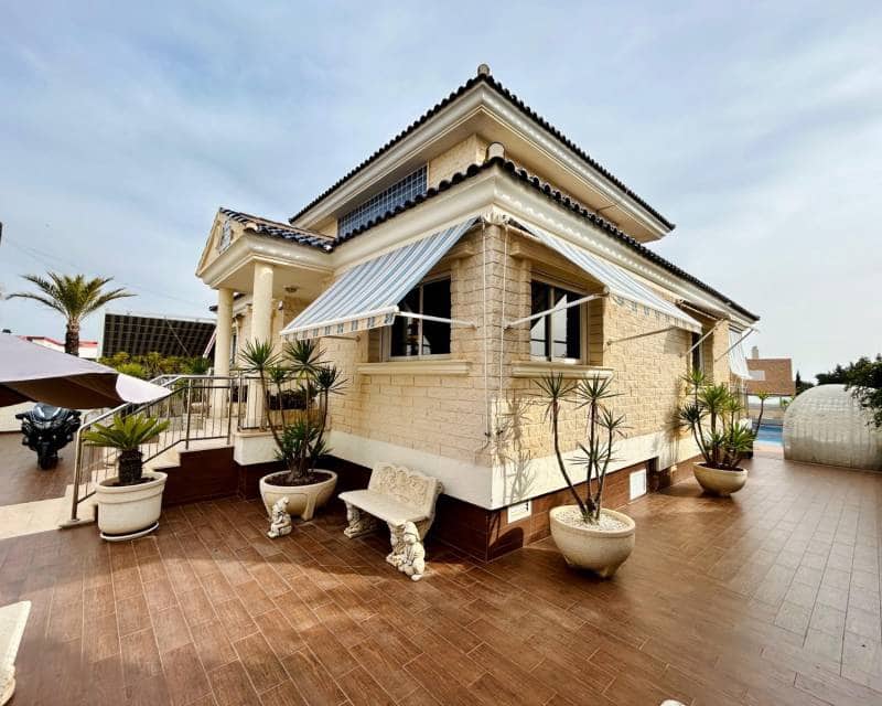 5 camera da letto Villa in vendita in La Mata con piscina - 1.117.000 € (Rif: 10004671)
