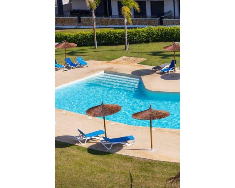 2 sypialnia Apartament na sprzedaż w Playa Flamenca z basenem - 495 000 € (Ref: 10007590)