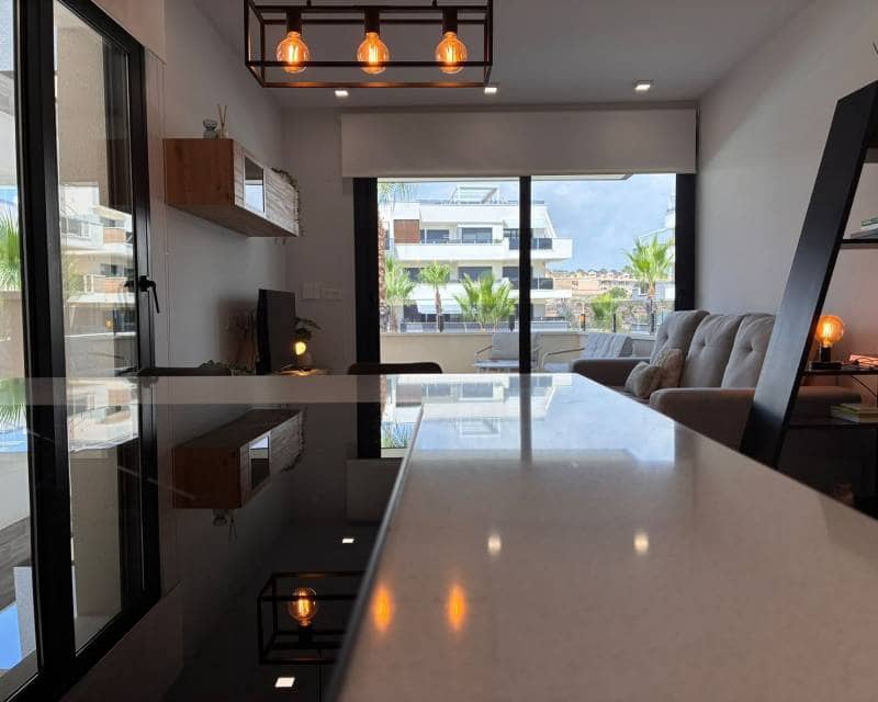 2 bedroom Apartment for sale in Los Altos with pool garage - € 289,000 (Ref: 10007779)