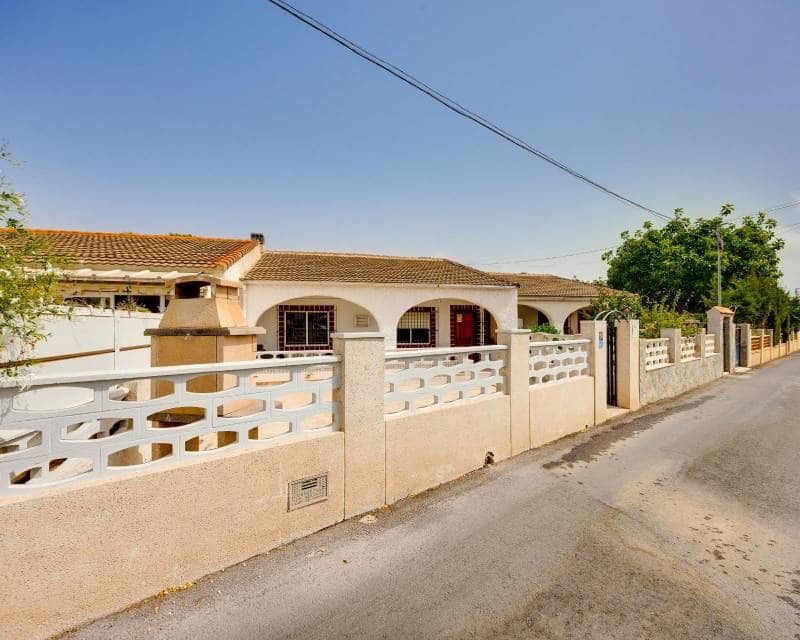 3 soverom Hus til salgs i Orihuela Costa med garasje - € 199 990 (Ref: 10007781)