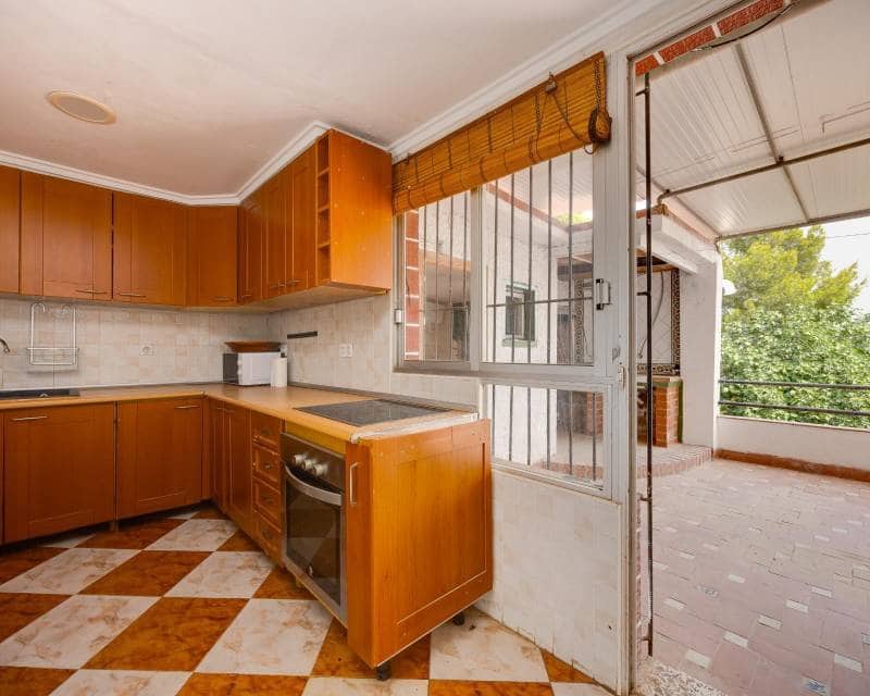 3 soverom Hus til salgs i Orihuela Costa med garasje - € 199 990 (Ref: 10007781)