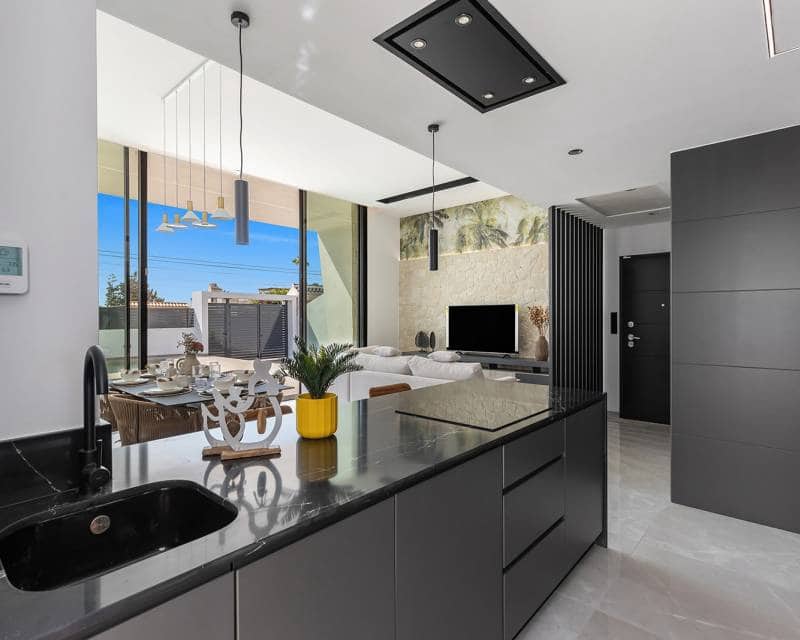 3 soveværelse Villa til salg i El Chaparral med swimmingpool garage - € 700.000 (Ref: 10007783)
