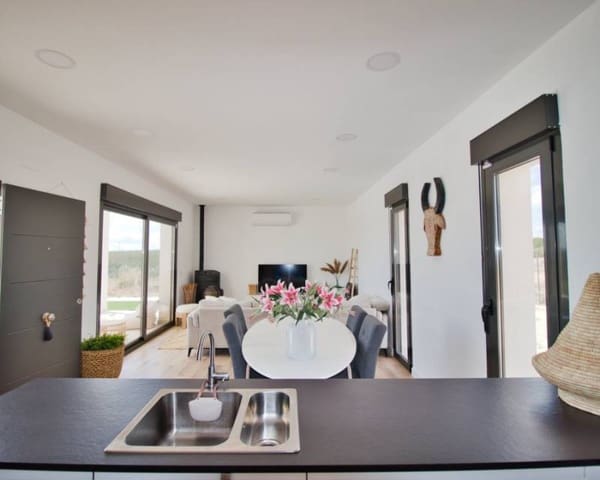 3 slaapkamer Villa te koop in Pinoso met zwembad garage - € 425.000 (Ref: 10007947)