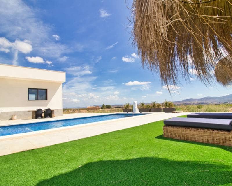 3 slaapkamer Villa te koop in Pinoso met zwembad garage - € 425.000 (Ref: 10007947)
