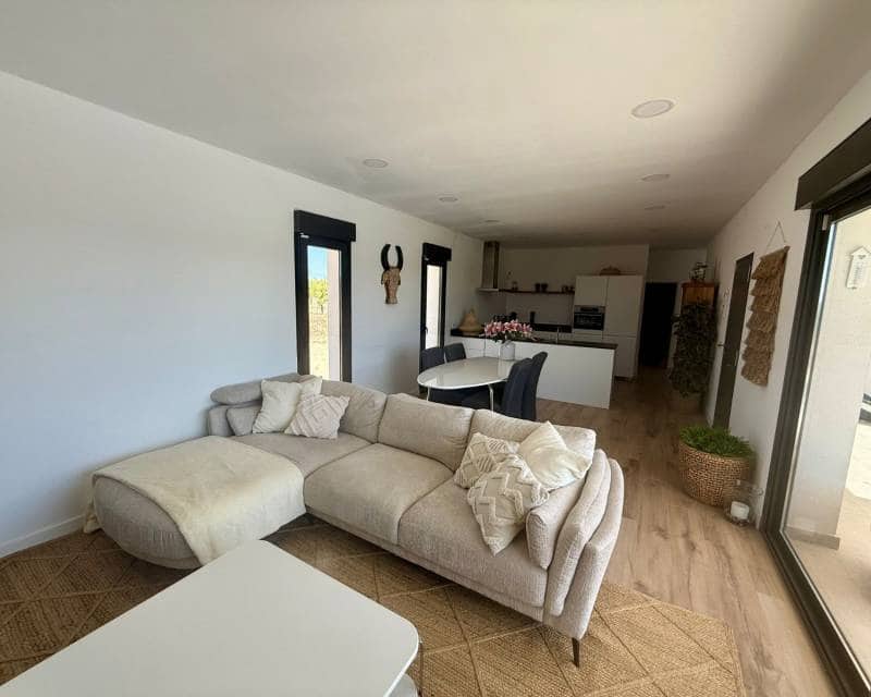 3 slaapkamer Villa te koop in Pinoso met zwembad garage - € 425.000 (Ref: 10007947)