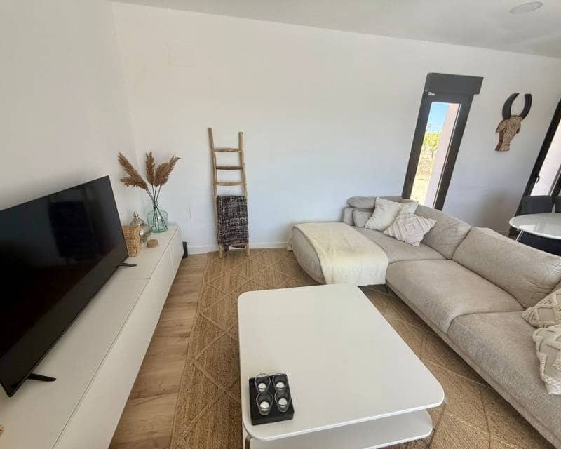 3 slaapkamer Villa te koop in Pinoso met zwembad garage - € 425.000 (Ref: 10007947)
