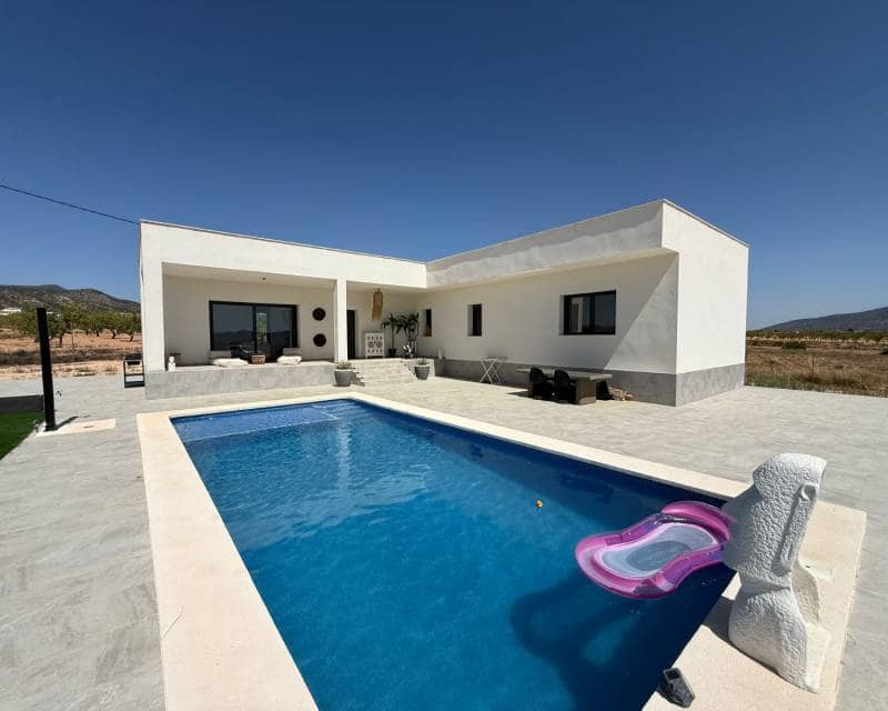 3 slaapkamer Villa te koop in Pinoso met zwembad garage - € 425.000 (Ref: 10007947)